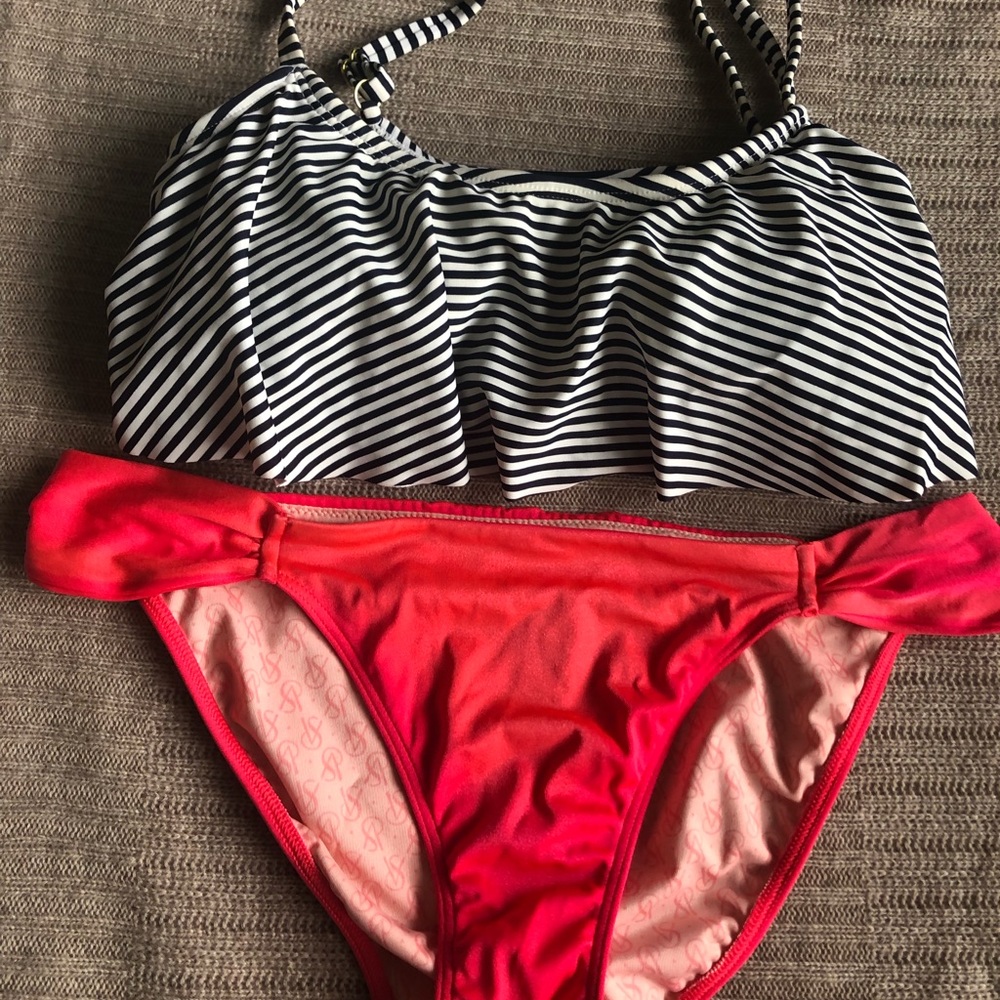 Lot of Victoria Secret swim Medium